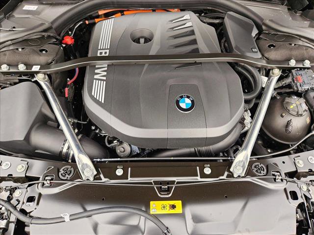New 2026 BMW 750e xDrive image 17