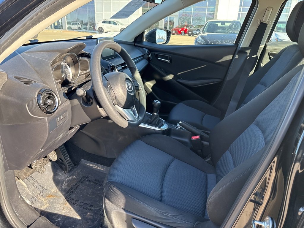 Used 2017 Toyota Yaris iA image 7
