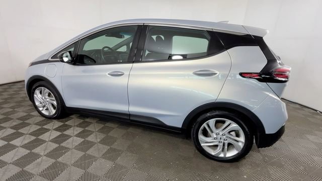 Used 2023 Chevrolet Bolt LT w/ Driver Confidence Package FWD image 7