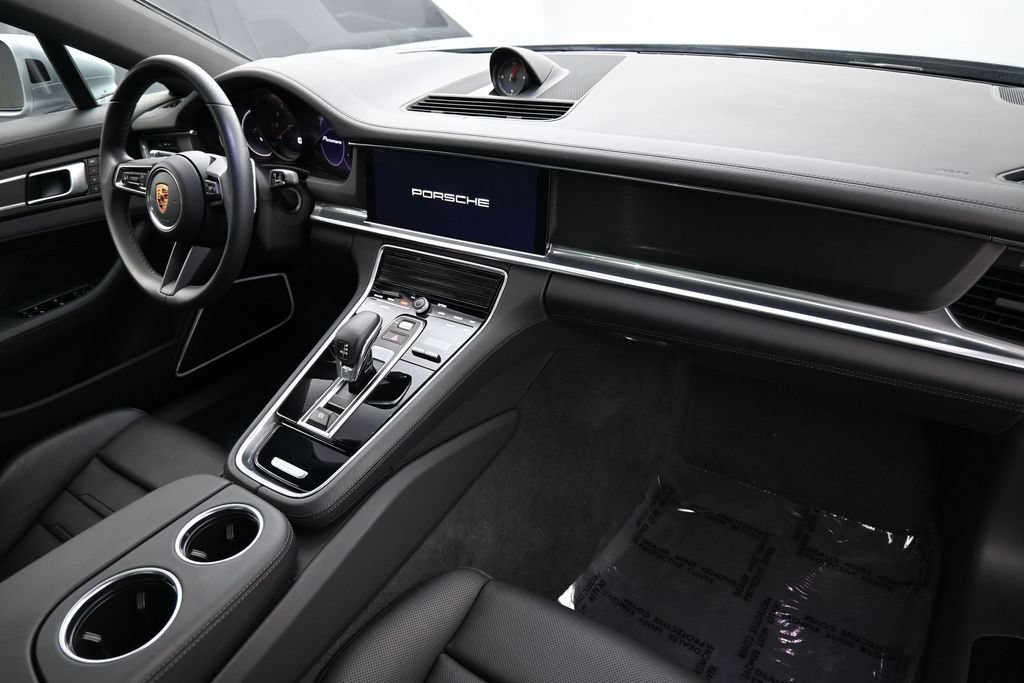 Certified 2023 Porsche Panamera Platinum Edition RWD image 33