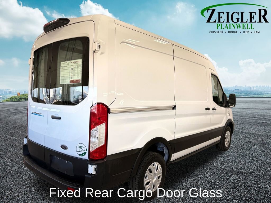 Used 2023 Ford E-Transit Medium Roof image 7