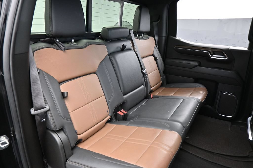 Used 2024 Chevrolet Silverado 1500 High Country w/ Technology Package RWD image 53