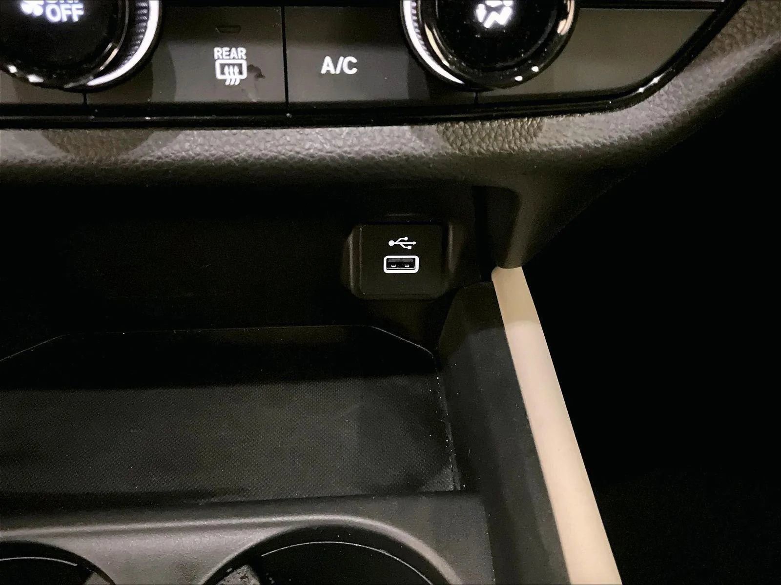 Used 2024 Honda HR-V LX image 31