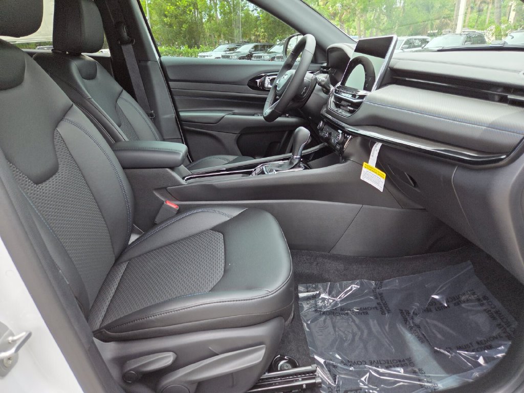New 2026 Jeep Compass Latitude AWD/4WD image 15