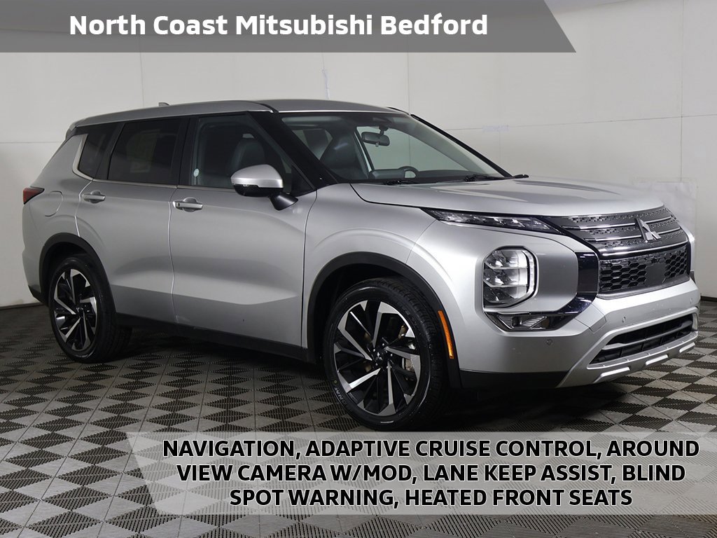 Used 2024 Mitsubishi Outlander SE