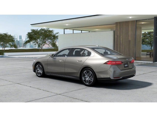 New 2026 BMW 530i xDrive AWD/4WD image 2