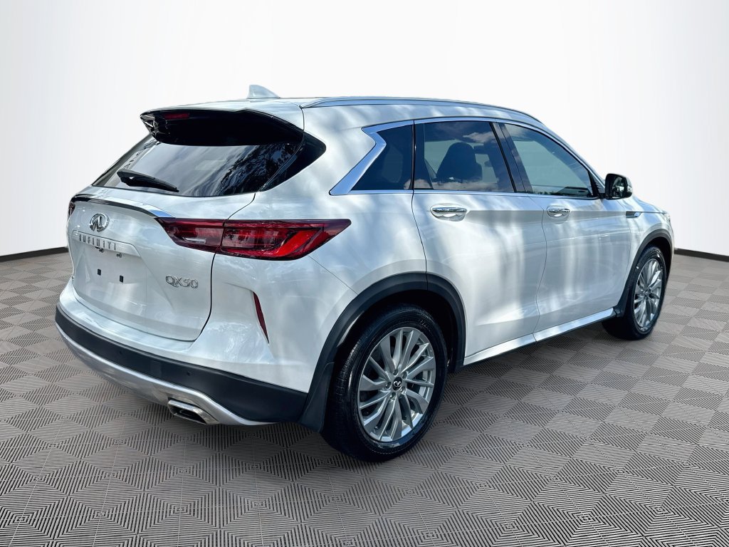 Certified 2023 INFINITI QX50 Luxe AWD/4WD image 6