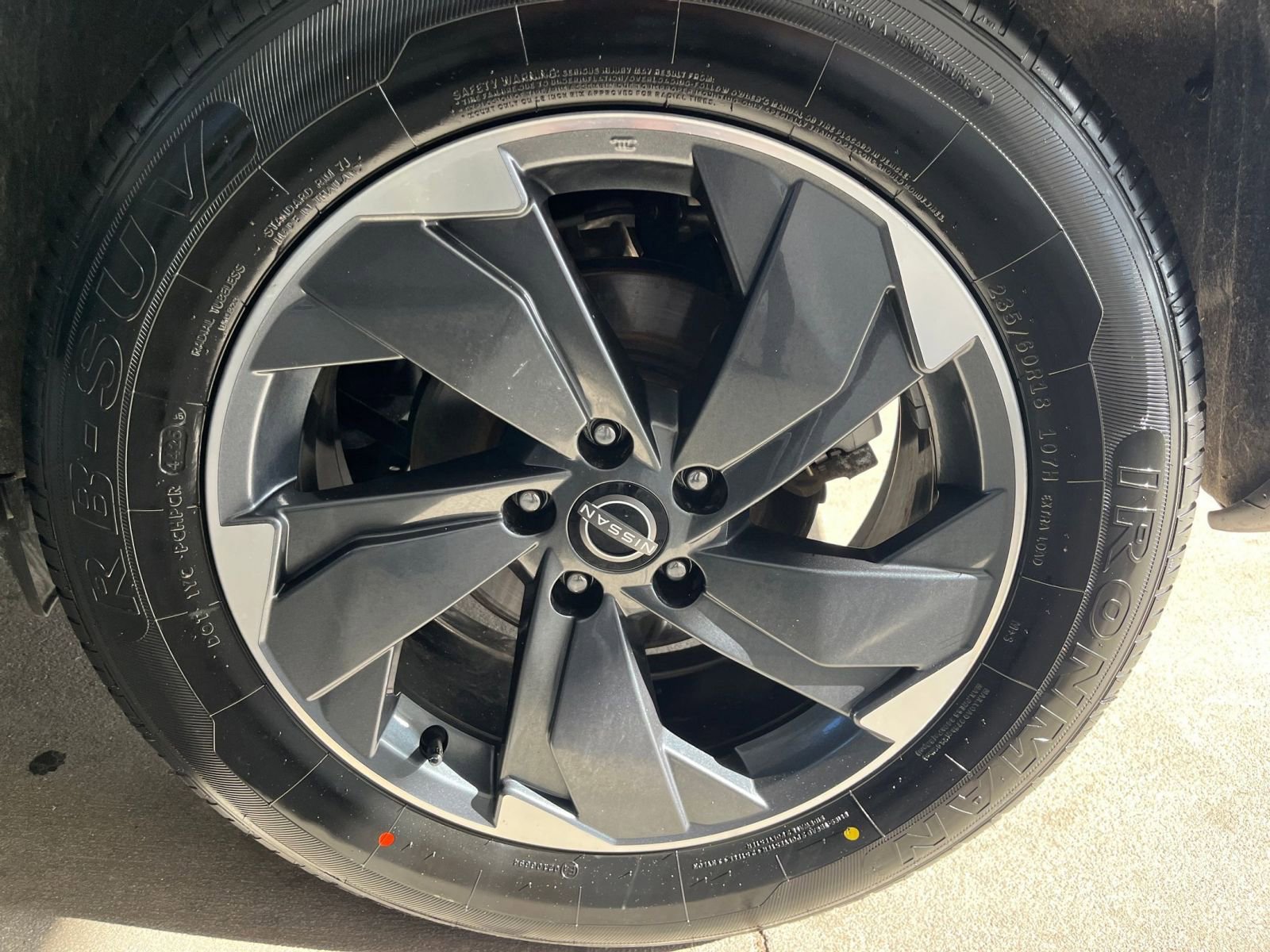 Used 2025 Nissan Rogue SV AWD/4WD image 31