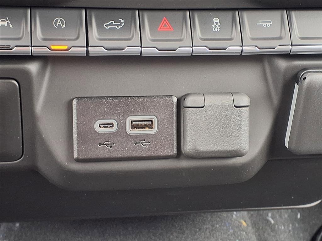 New 2026 Chevrolet Silverado 1500 Custom w/ Turbomax Blackout Package image 15