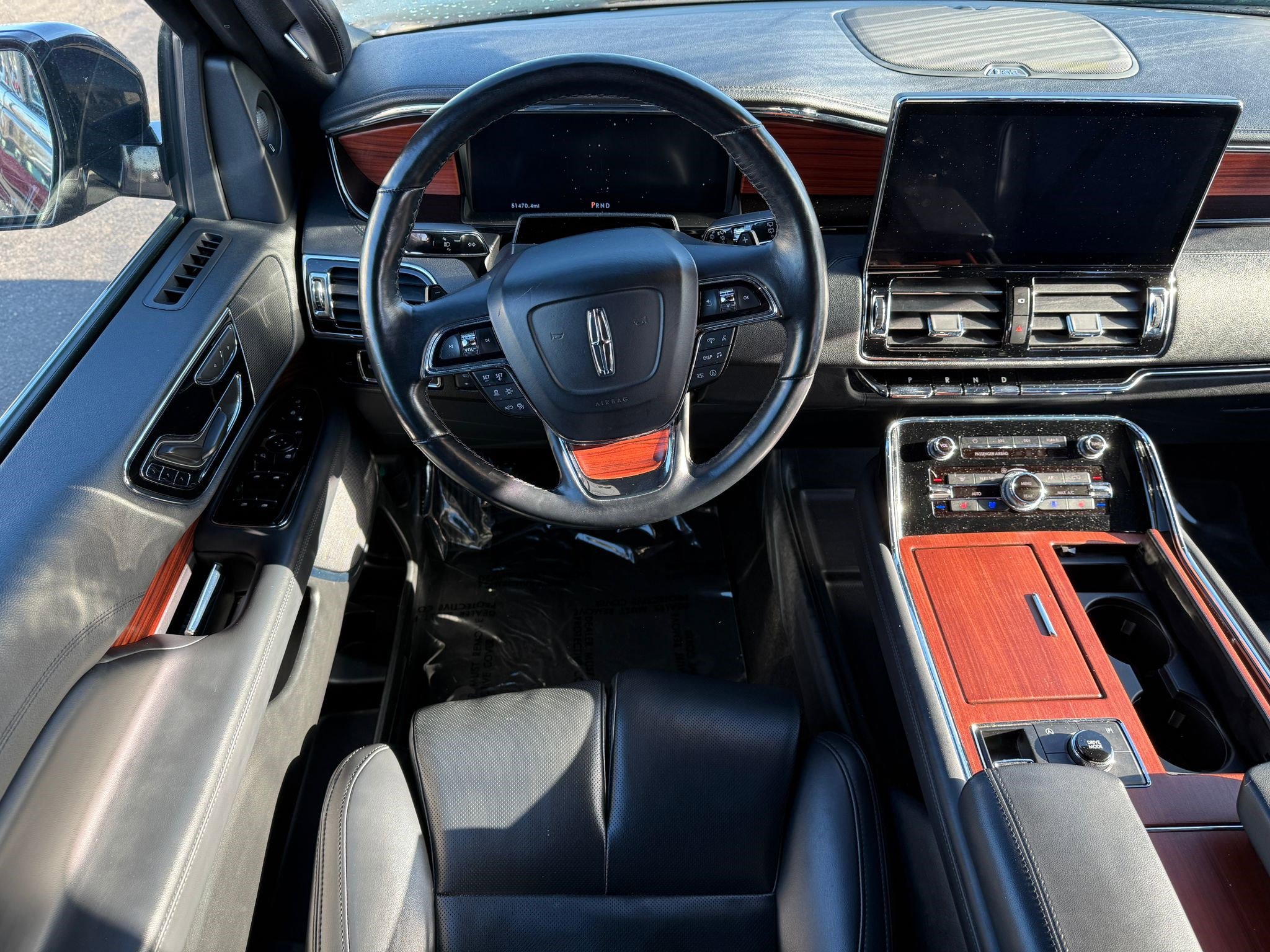 Used 2024 Lincoln Navigator L 4WD image 18