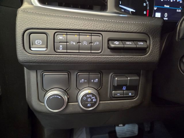 Used 2021 GMC Yukon Denali w/ Denali Premium Package RWD image 30