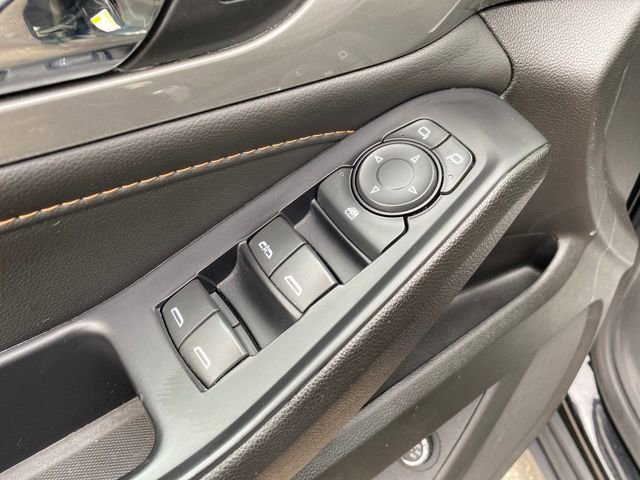 Certified 2021 Chevrolet Traverse LT image 16