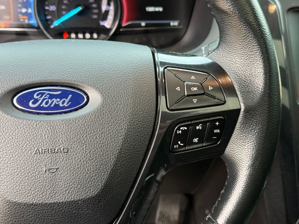 Used 2018 Ford Explorer XLT w/ Equipment Group 202A AWD/4WD image 16