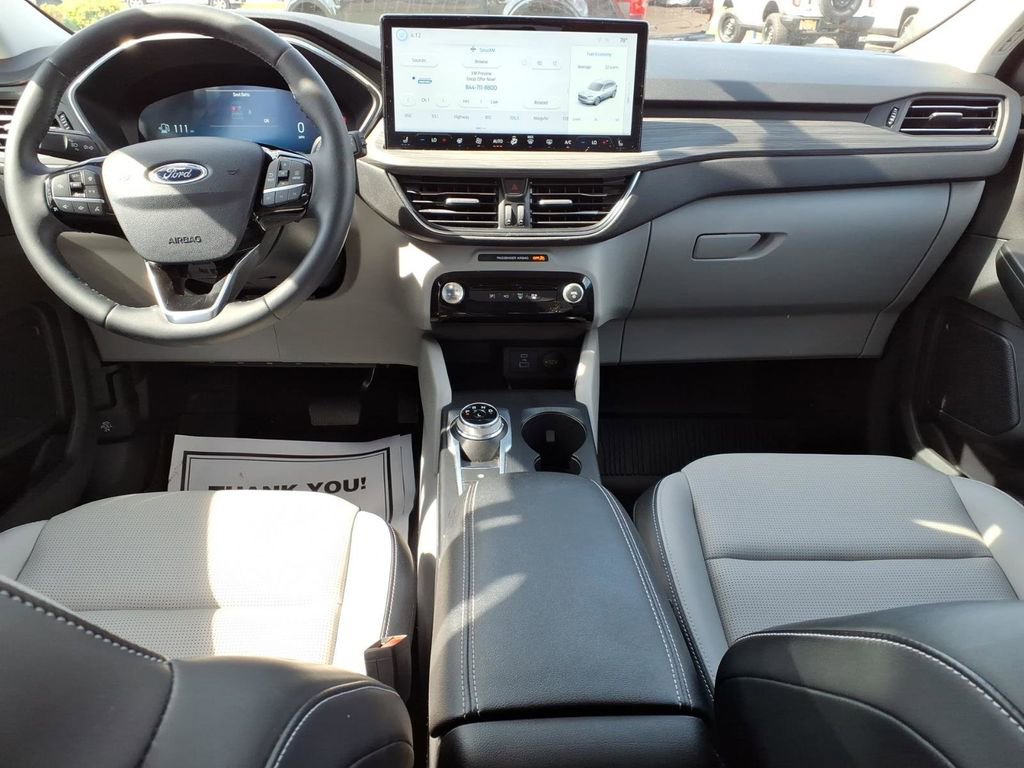Used 2023 Ford Escape Platinum AWD/4WD image 12