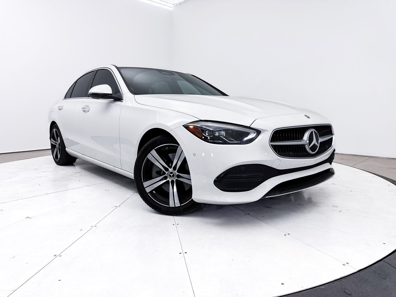 Used 2024 Mercedes-Benz C 300 Sedan image 8