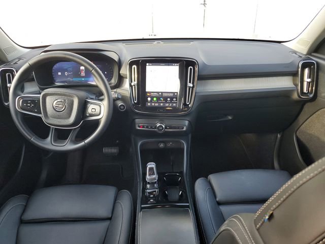 Used 2026 Volvo XC40 B5 Plus AWD/4WD image 11