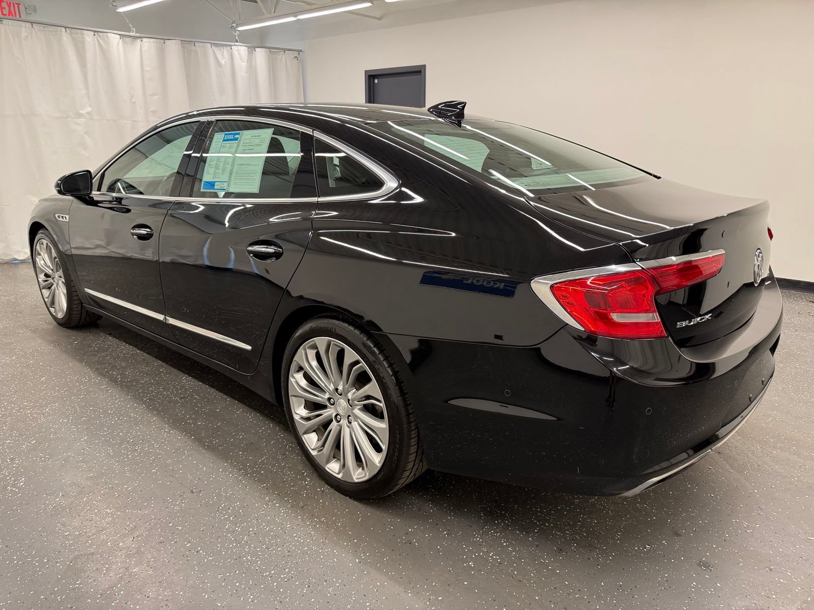 Used 2017 Buick LaCrosse Premium w/ Driver Confidence Package #2 FWD image 3
