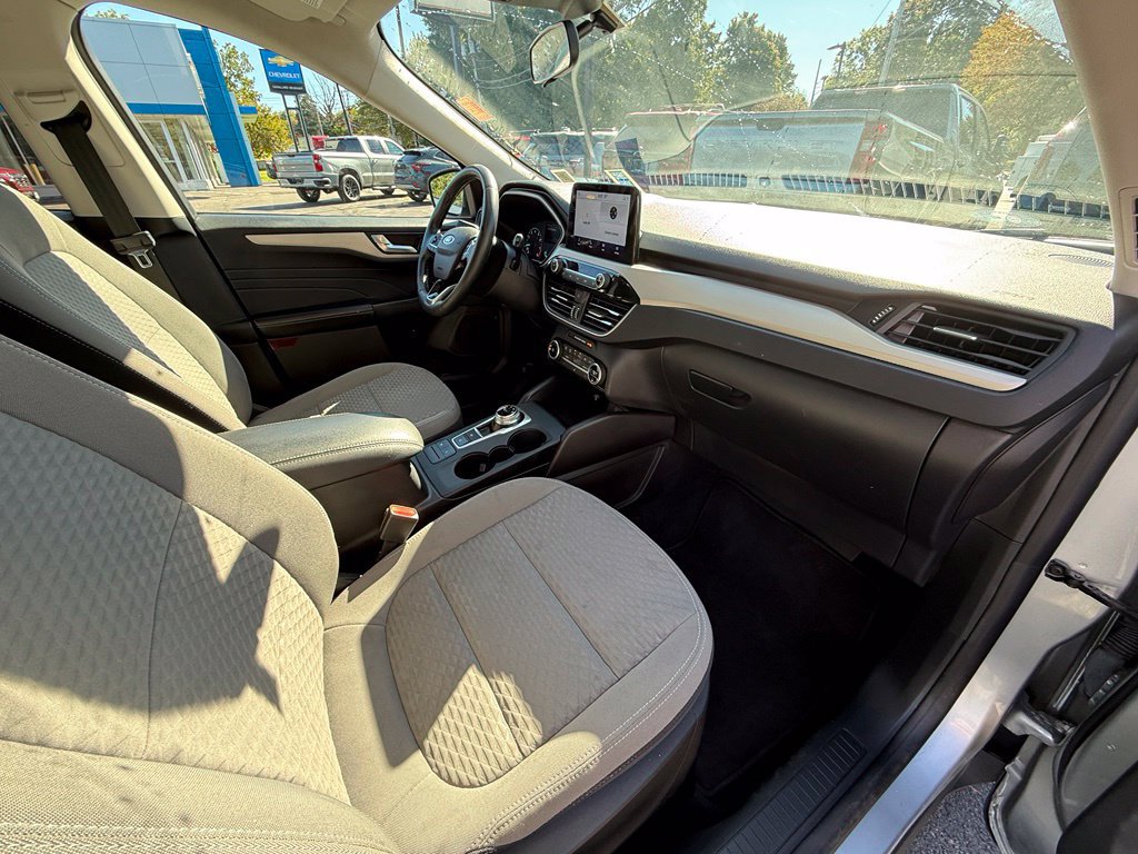 Used 2021 Ford Escape SE w/ SE Sport Appearance Package AWD/4WD image 41