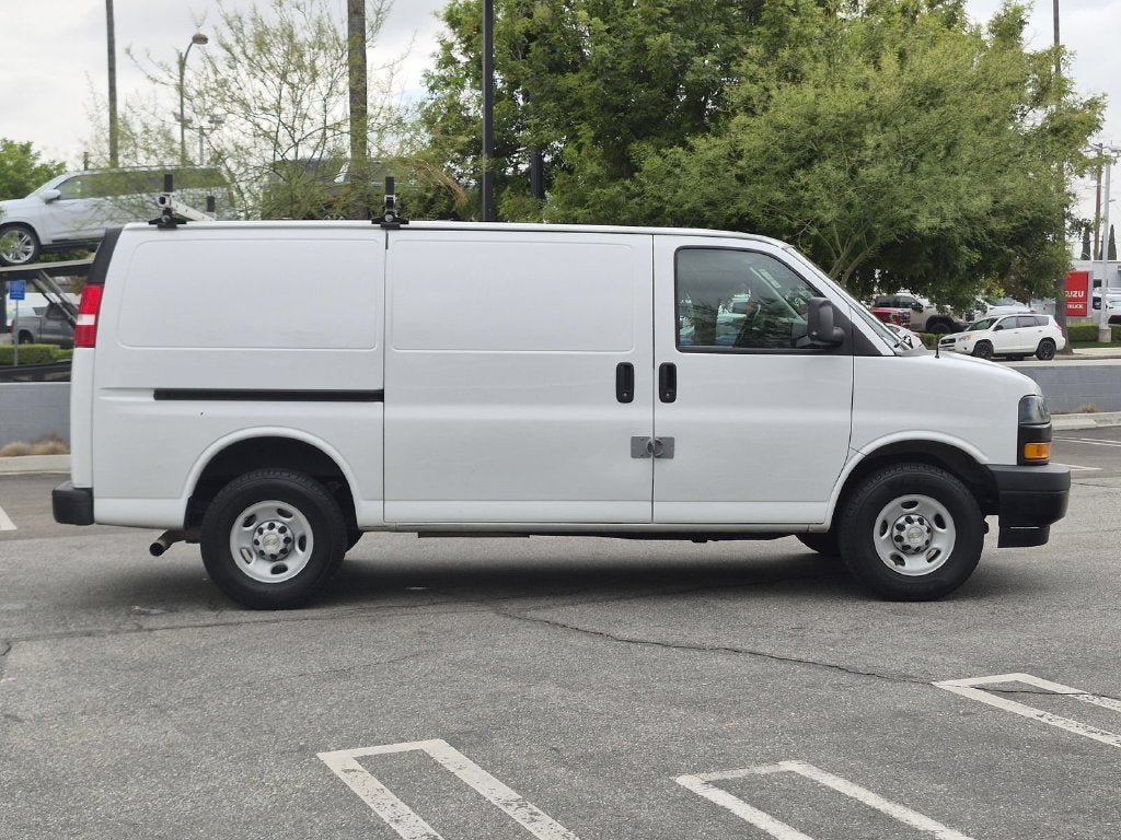 Used 2023 Chevrolet Express 2500 w/ Driver Convenience Package RWD image 5