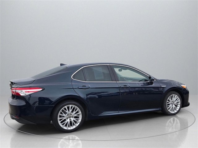 Used 2020 Toyota Camry XLE image 9
