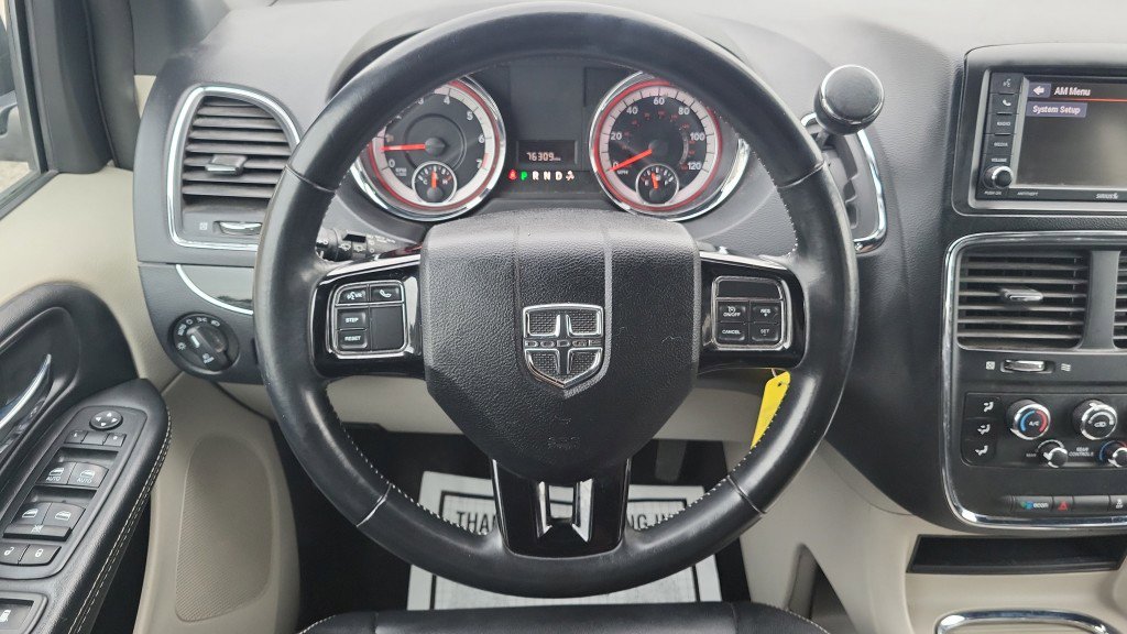 Used 2018 Dodge Grand Caravan SXT image 29