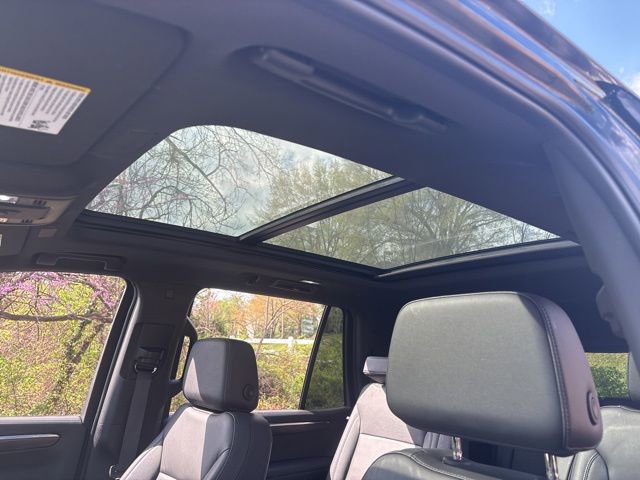 Used 2025 Chevrolet Tahoe Z71 w/ Comfort Package image 2