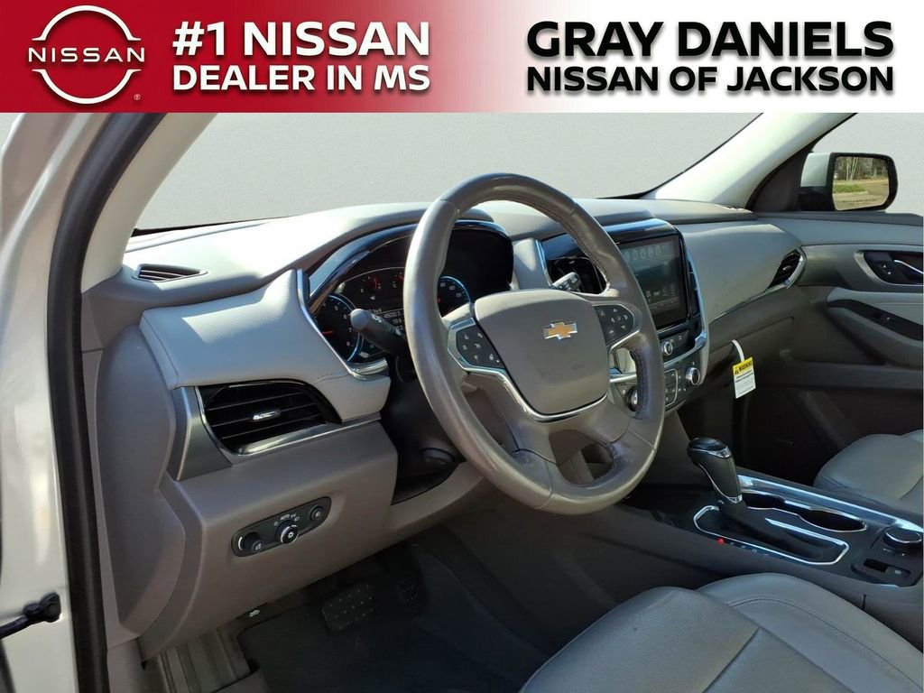 Used 2019 Chevrolet Traverse Premier w/ Driver Confidence II Package image 11