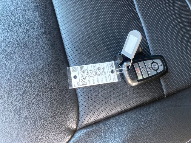 Used 2023 Ford Explorer Limited RWD image 35