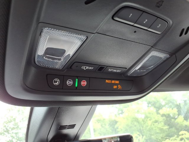 Certified 2023 Chevrolet Traverse LT FWD image 35