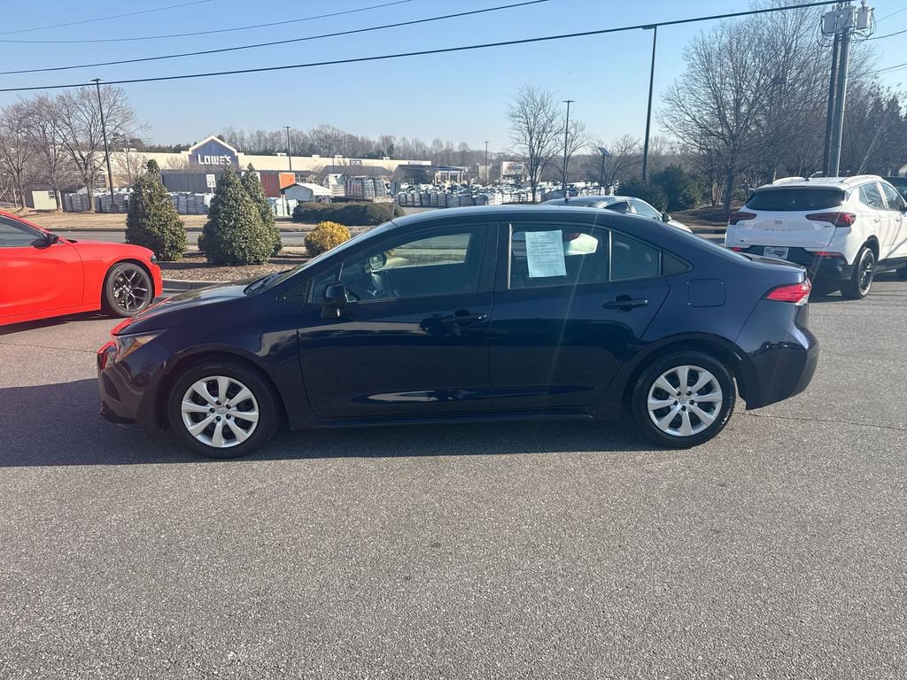 Used 2024 Toyota Corolla LE image 4