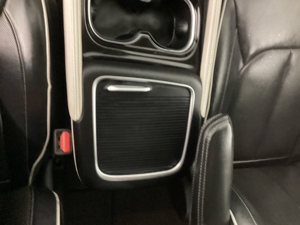 Used 2022 Chrysler Pacifica Limited FWD image 21