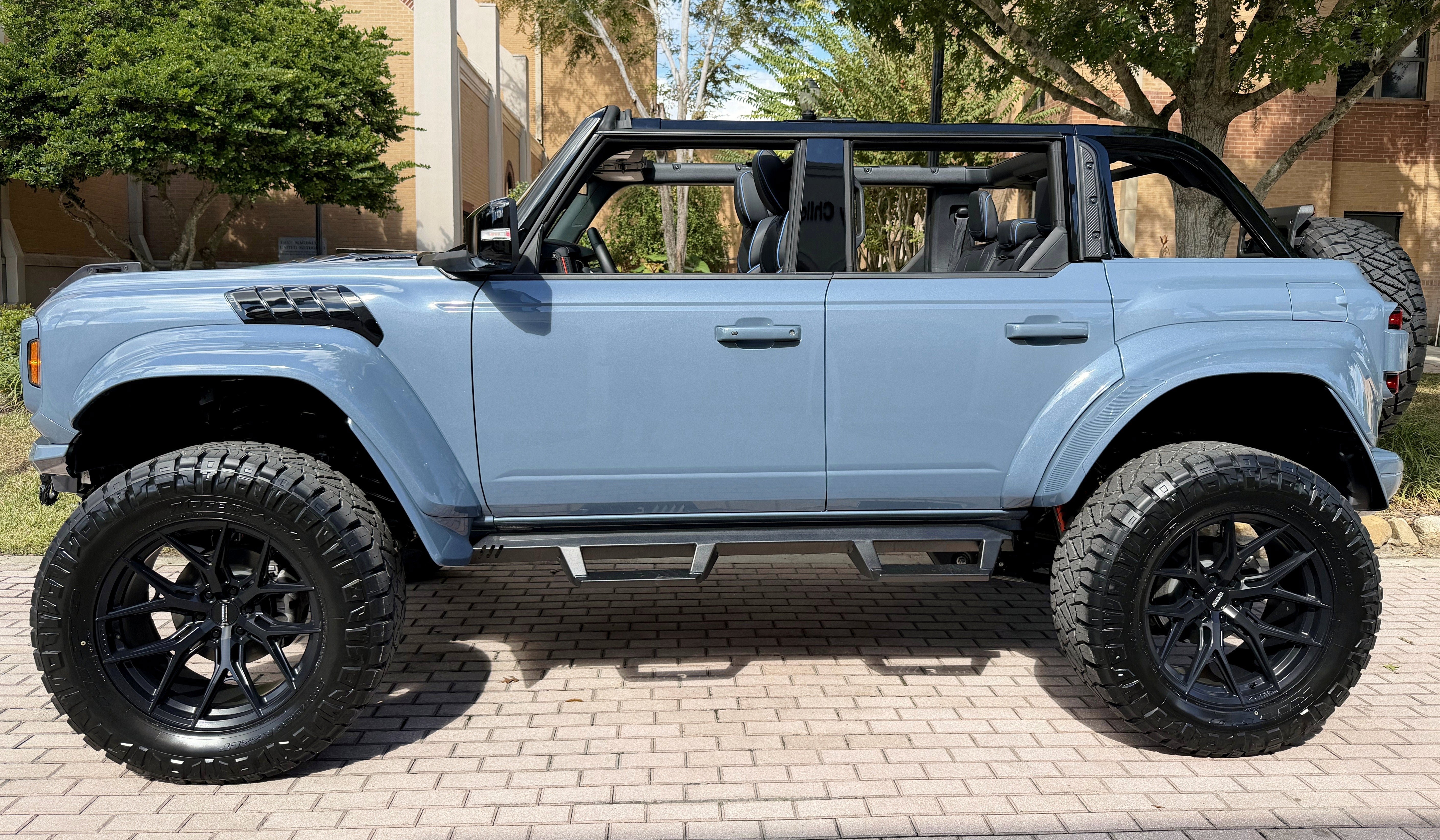 Used 2025 Ford Bronco Raptor AWD/4WD image 8