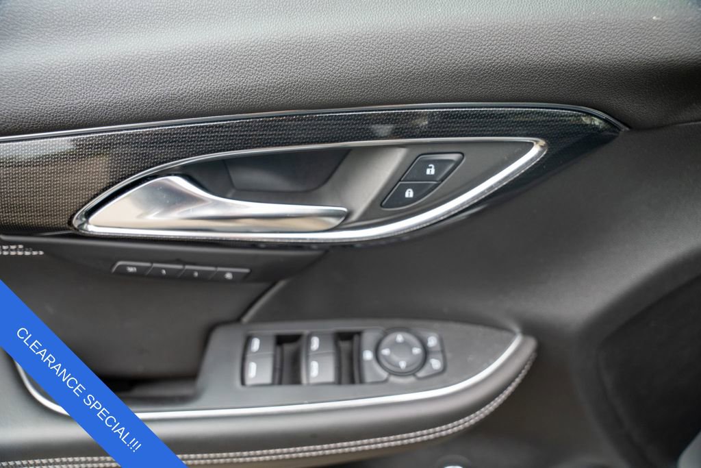 Used 2023 Buick Envision Essence w/ Sport Touring Package image 18
