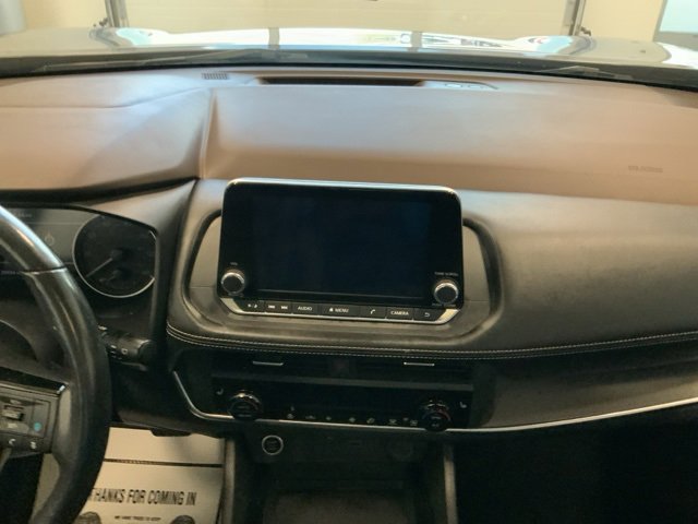 Used 2023 Nissan Rogue SV w/ SV Premium B Package image 21