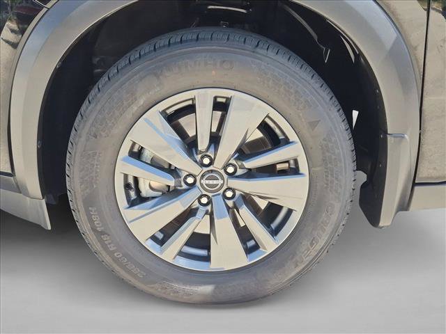 Used 2024 Nissan Pathfinder SV AWD/4WD image 25