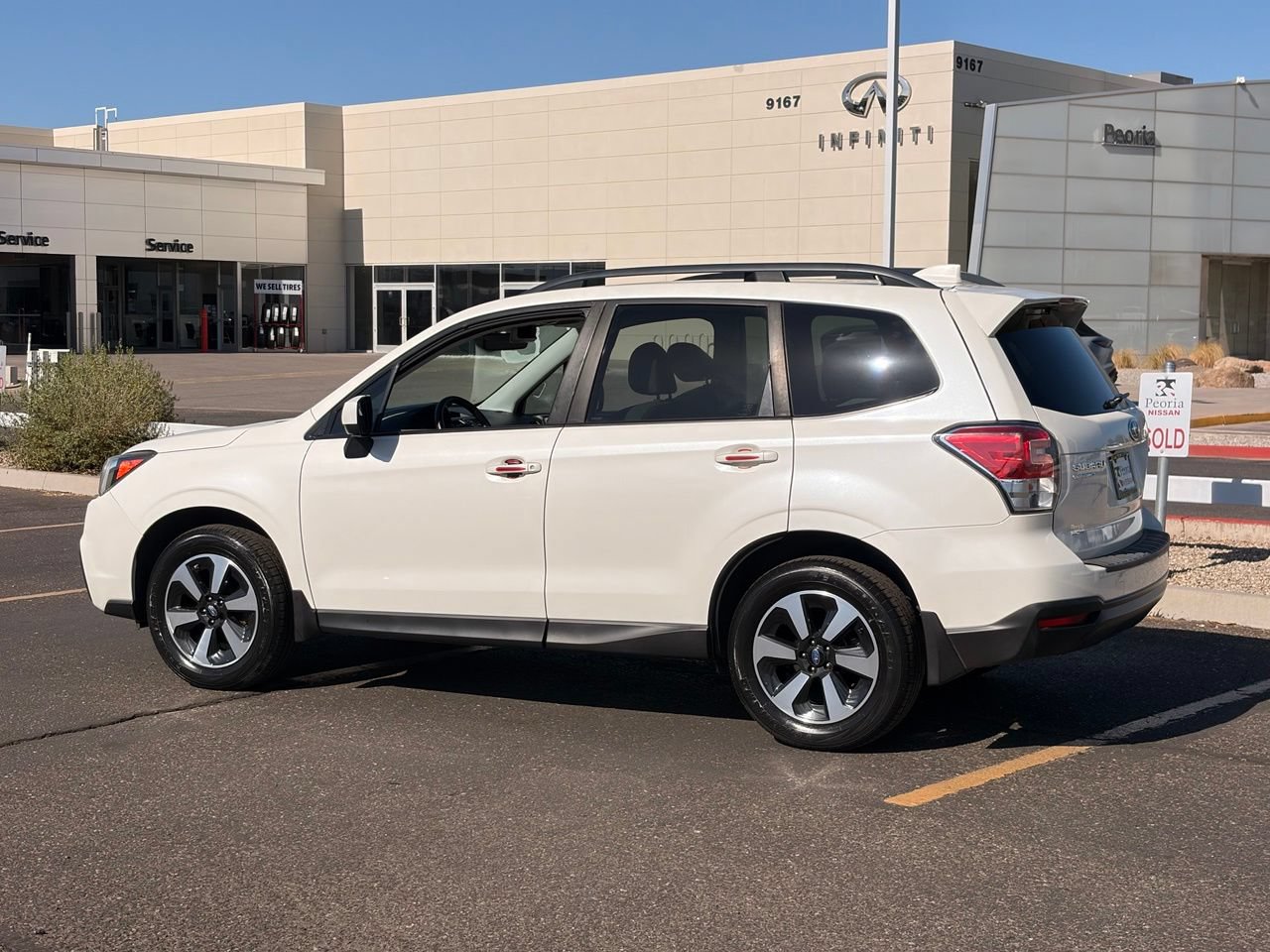 Used 2018 Subaru Forester 2.5i Premium w/ All-Weather Package AWD/4WD image 4
