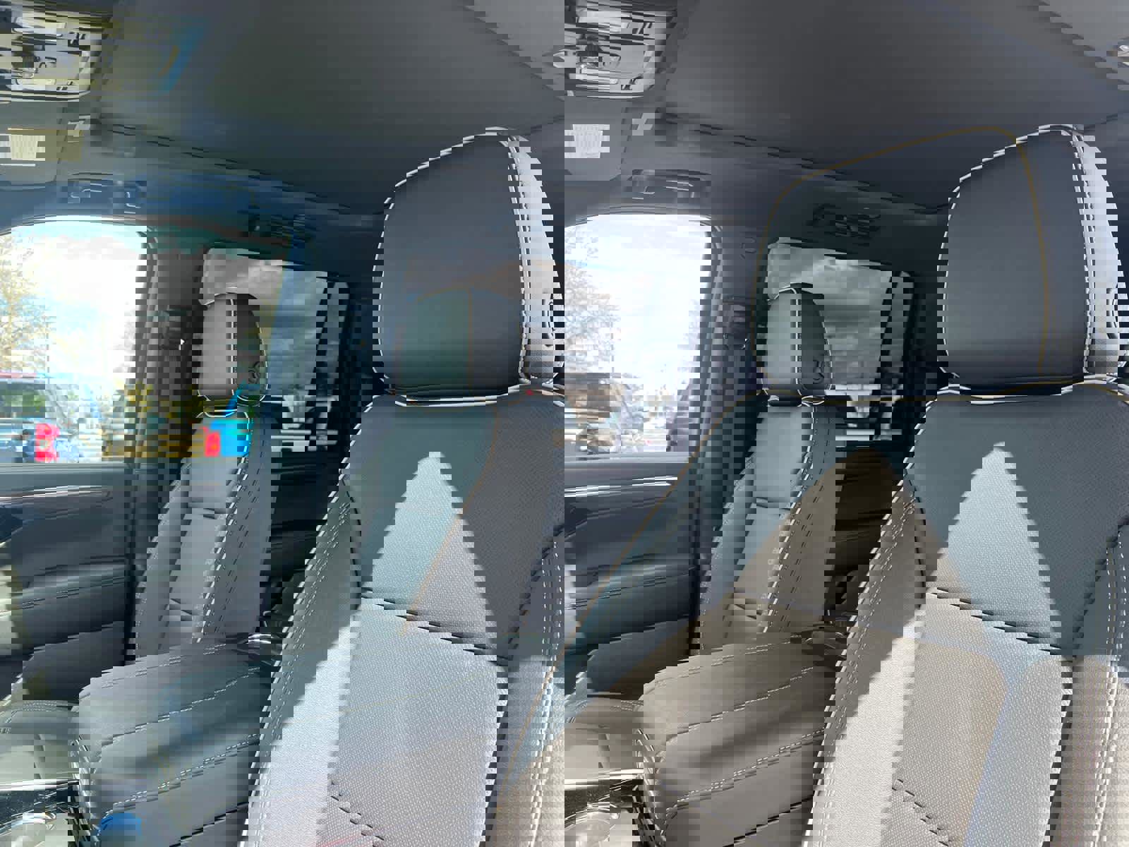 Certified 2025 Chevrolet Suburban Premier w/ Sun And Tow Package image 13