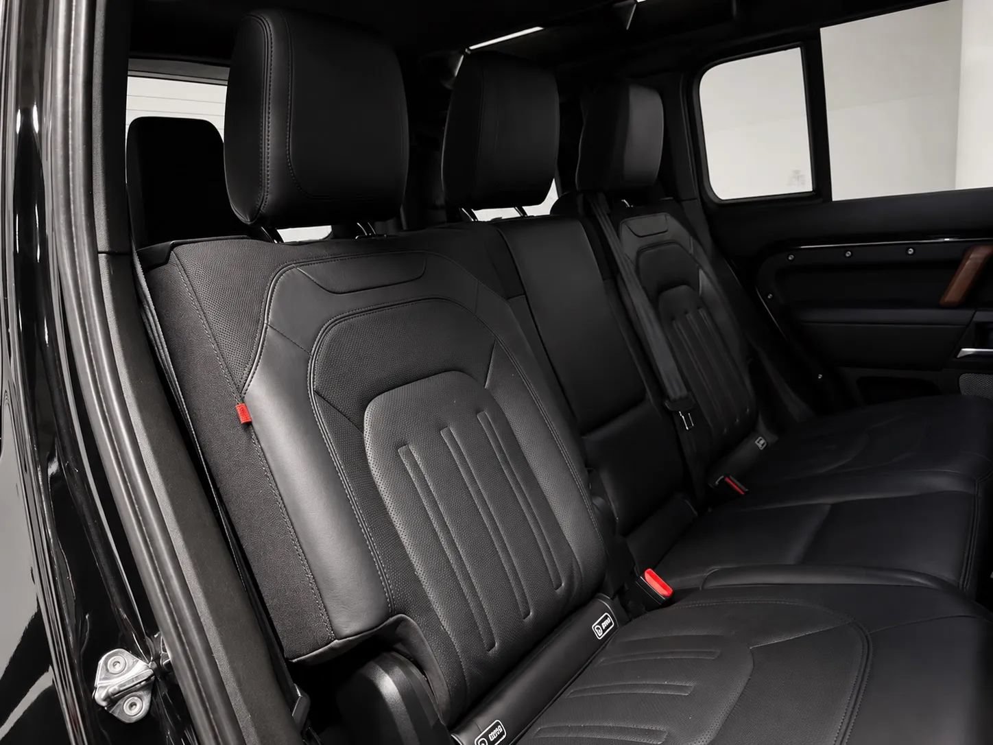 Used 2020 Land Rover Defender 110 X AWD/4WD image 22
