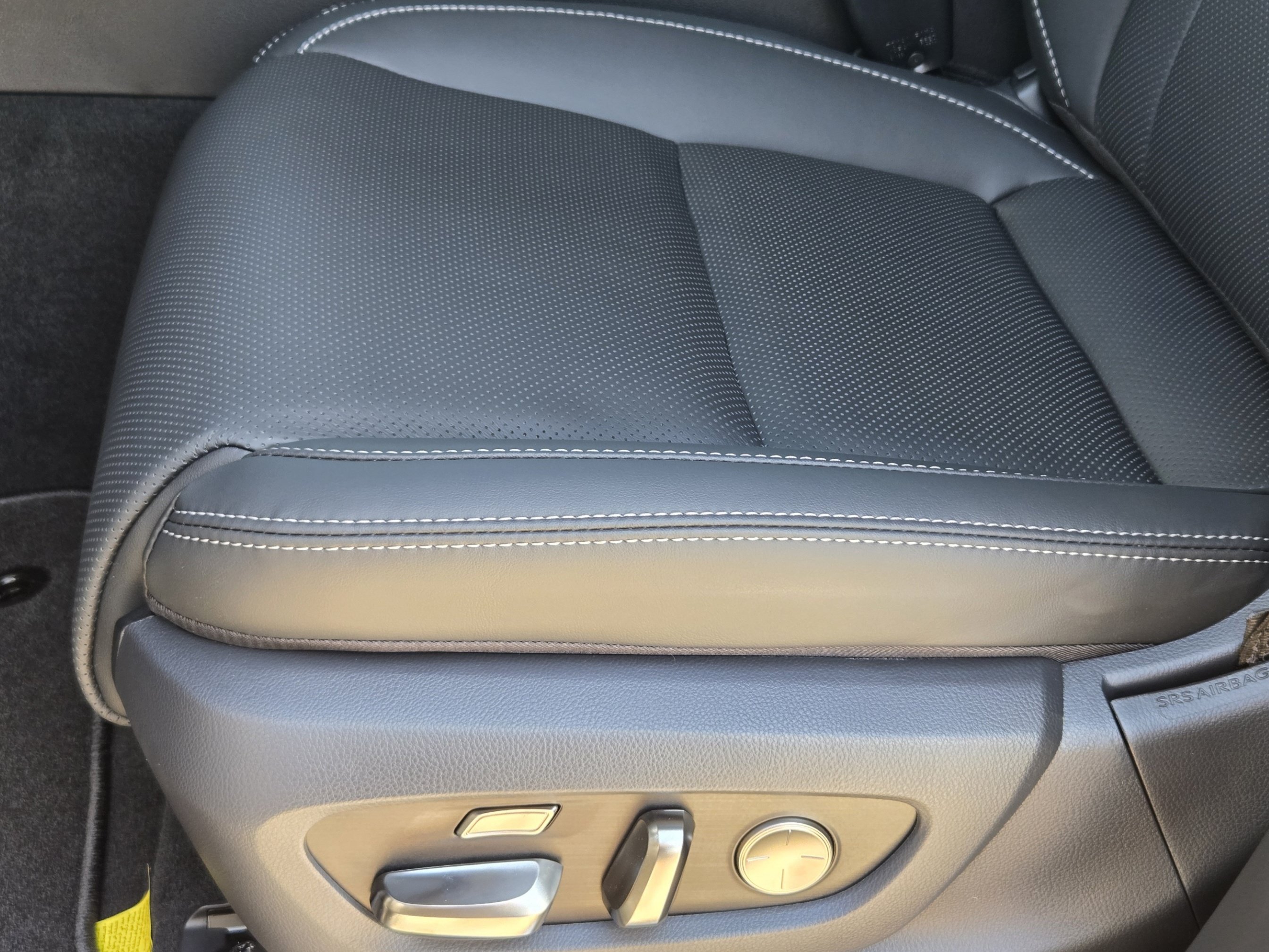 New 2026 Lexus LX 700h Luxury w/ Appearance Package AWD/4WD image 17