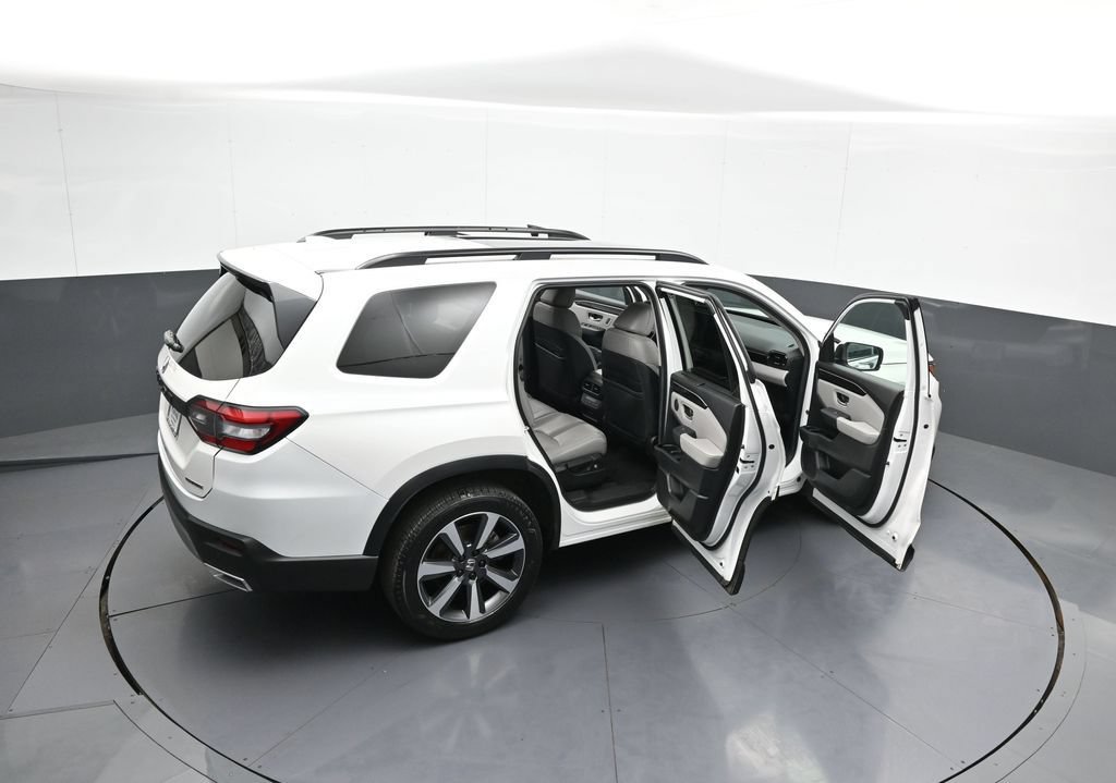 Certified 2024 Honda Pilot Touring image 49