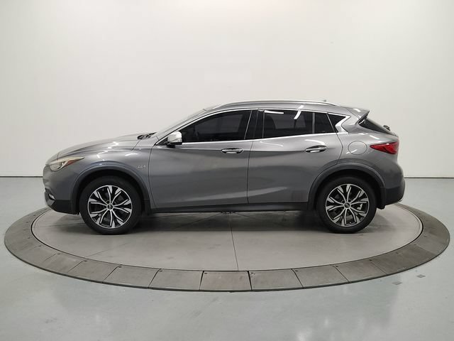 Used 2017 INFINITI QX30 Premium w/ Navigation Package AWD/4WD image 5