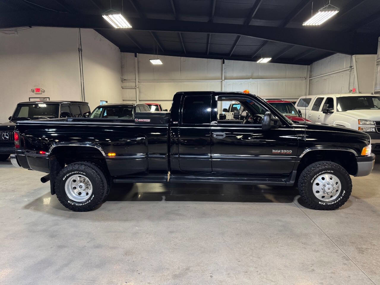 Used 1998 Dodge Ram 3500 Truck SLT LARAMIE 4X4 12V 5.9L CUMMI image 8