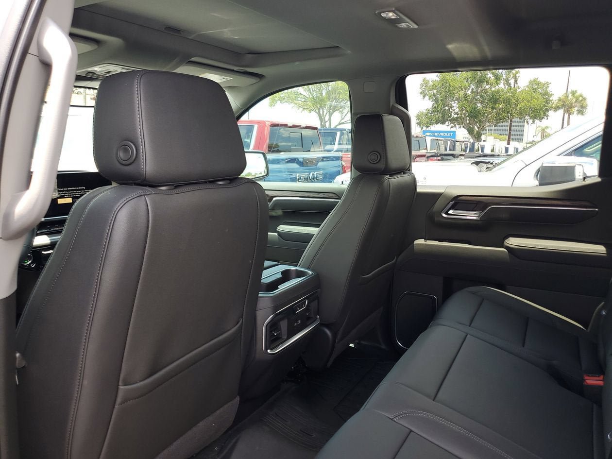 New 2026 GMC Sierra 1500 SLT w/ SLT Premium Plus Package AWD/4WD image 12