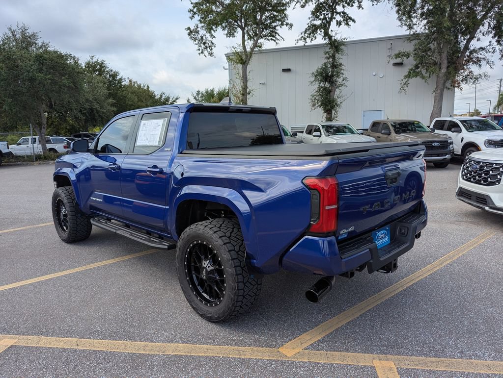 Used 2025 Toyota Tacoma SR5 AWD/4WD image 6