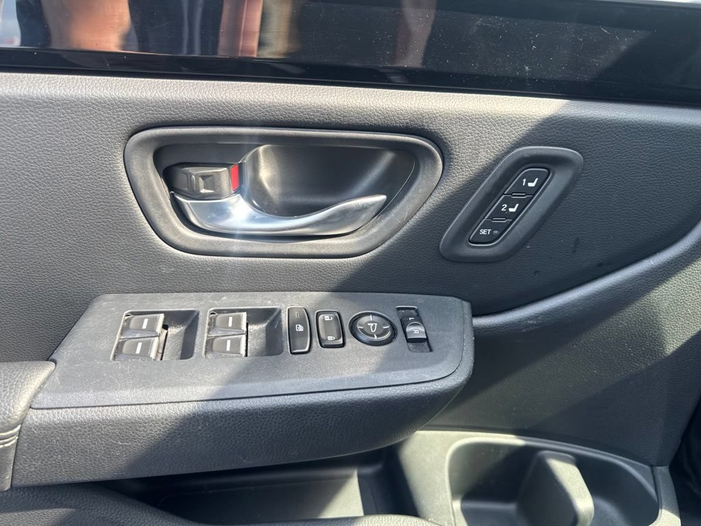 Used 2023 Honda Pilot Touring image 23