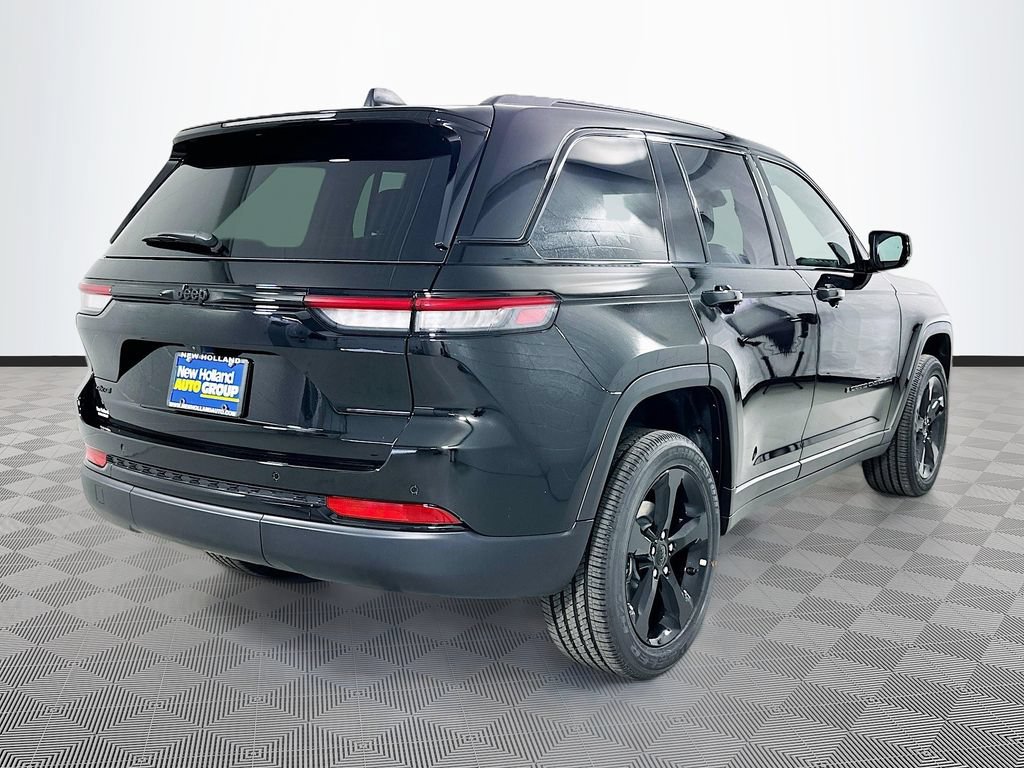 New 2025 Jeep Grand Cherokee Altitude AWD/4WD image 4