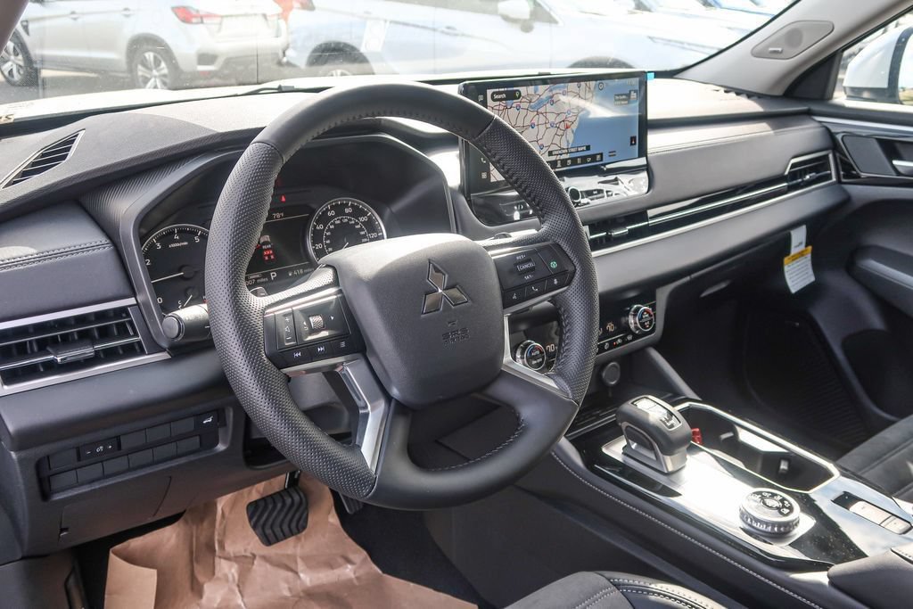 New 2025 Mitsubishi Outlander SE AWD/4WD image 25