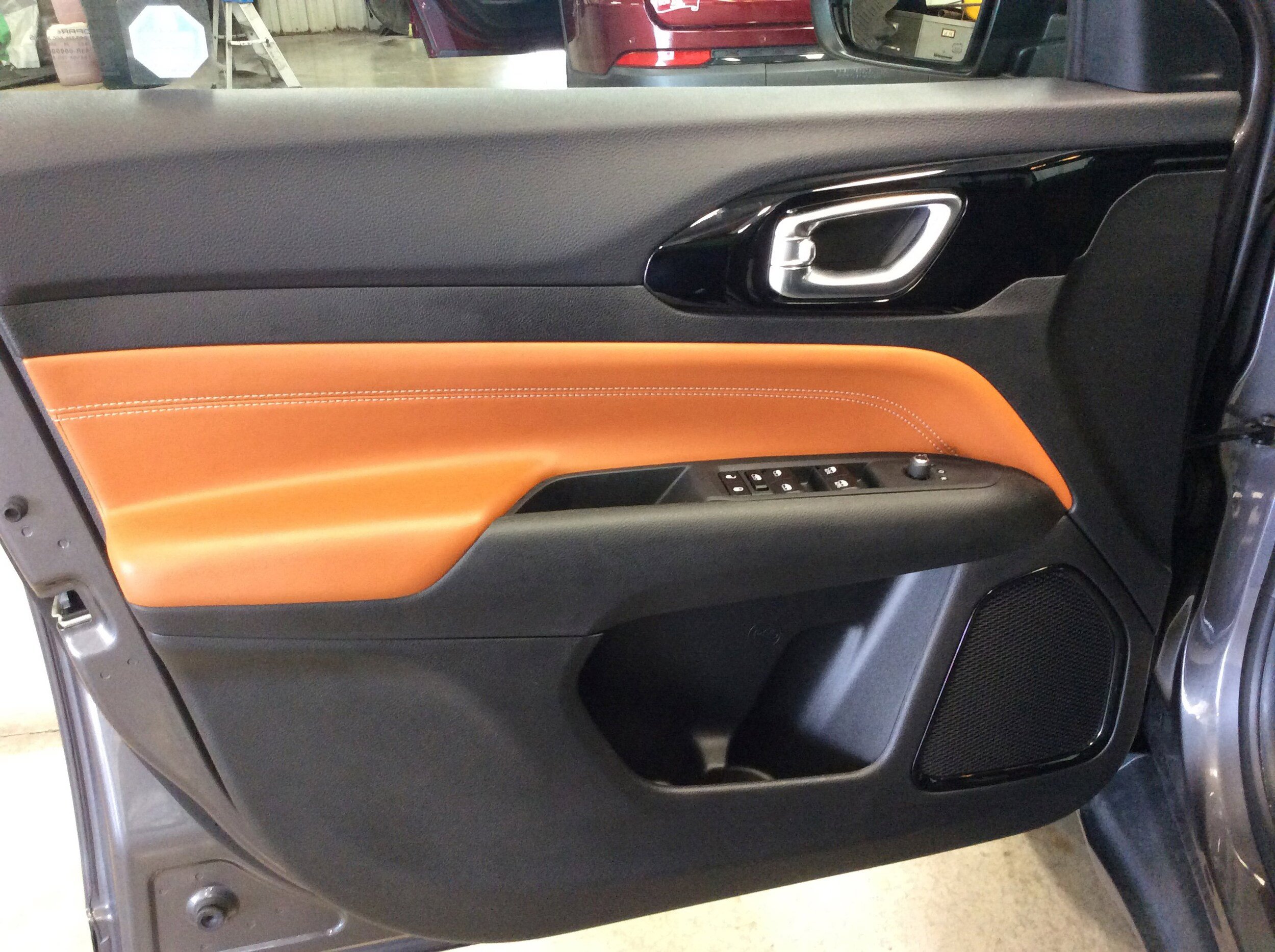 Used 2024 Jeep Compass Limited AWD/4WD image 12