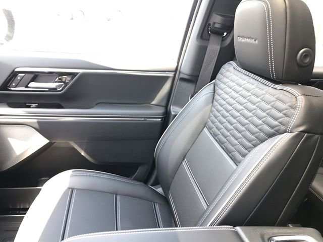 New 2025 GMC Sierra EV Denali AWD/4WD image 24