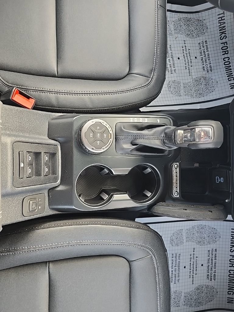 New 2025 Ford Bronco Badlands image 33